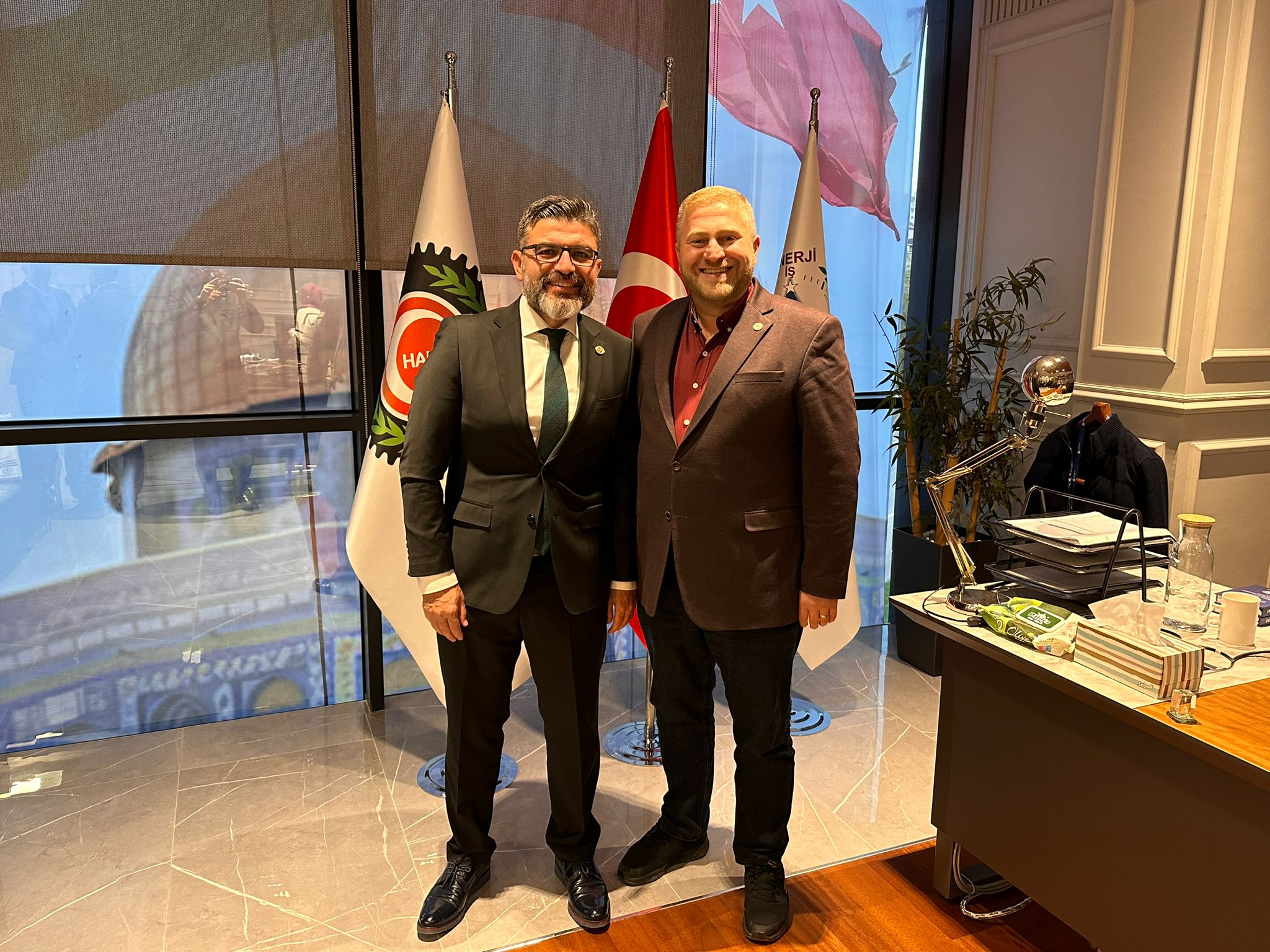 52279989-6dda-4591-90a5-e2e76ee1bd3e