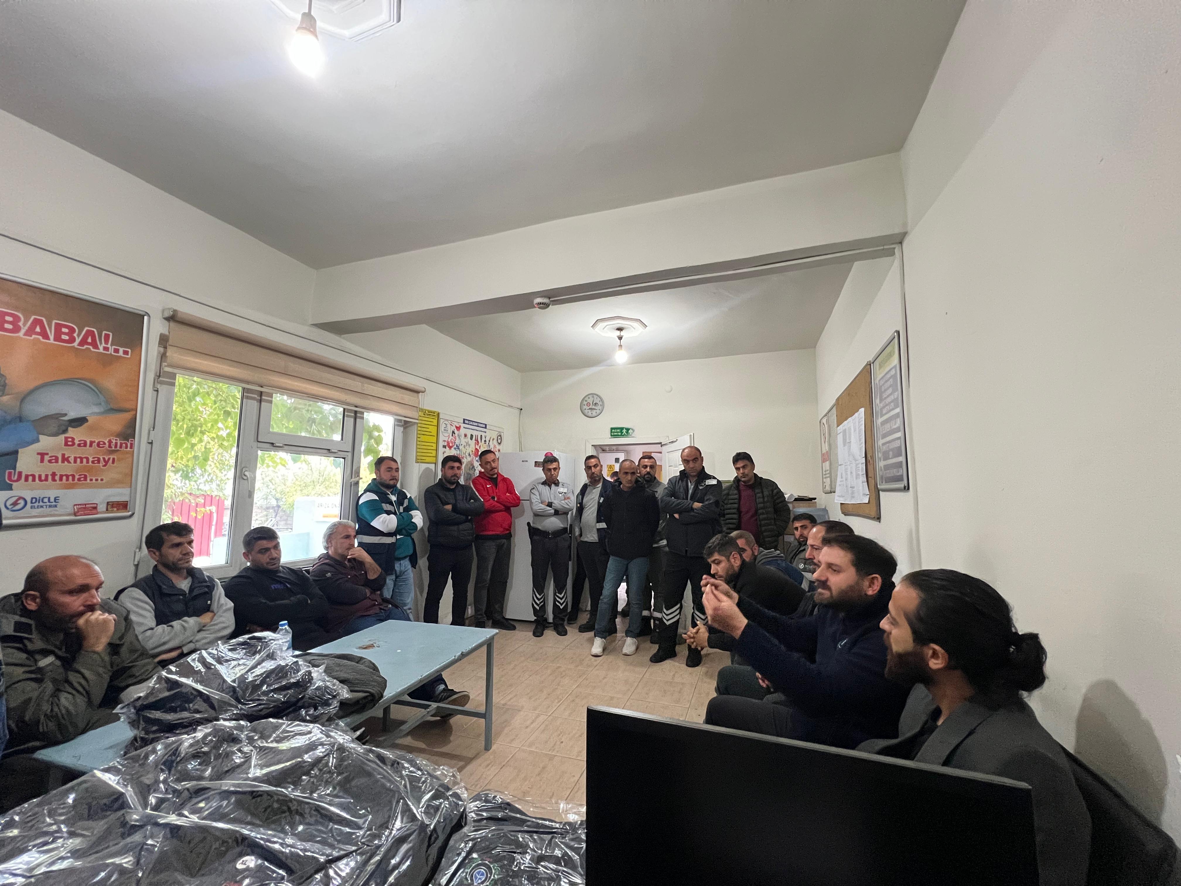 99dba14a-8ecb-483a-bff3-a7163d2c1f51