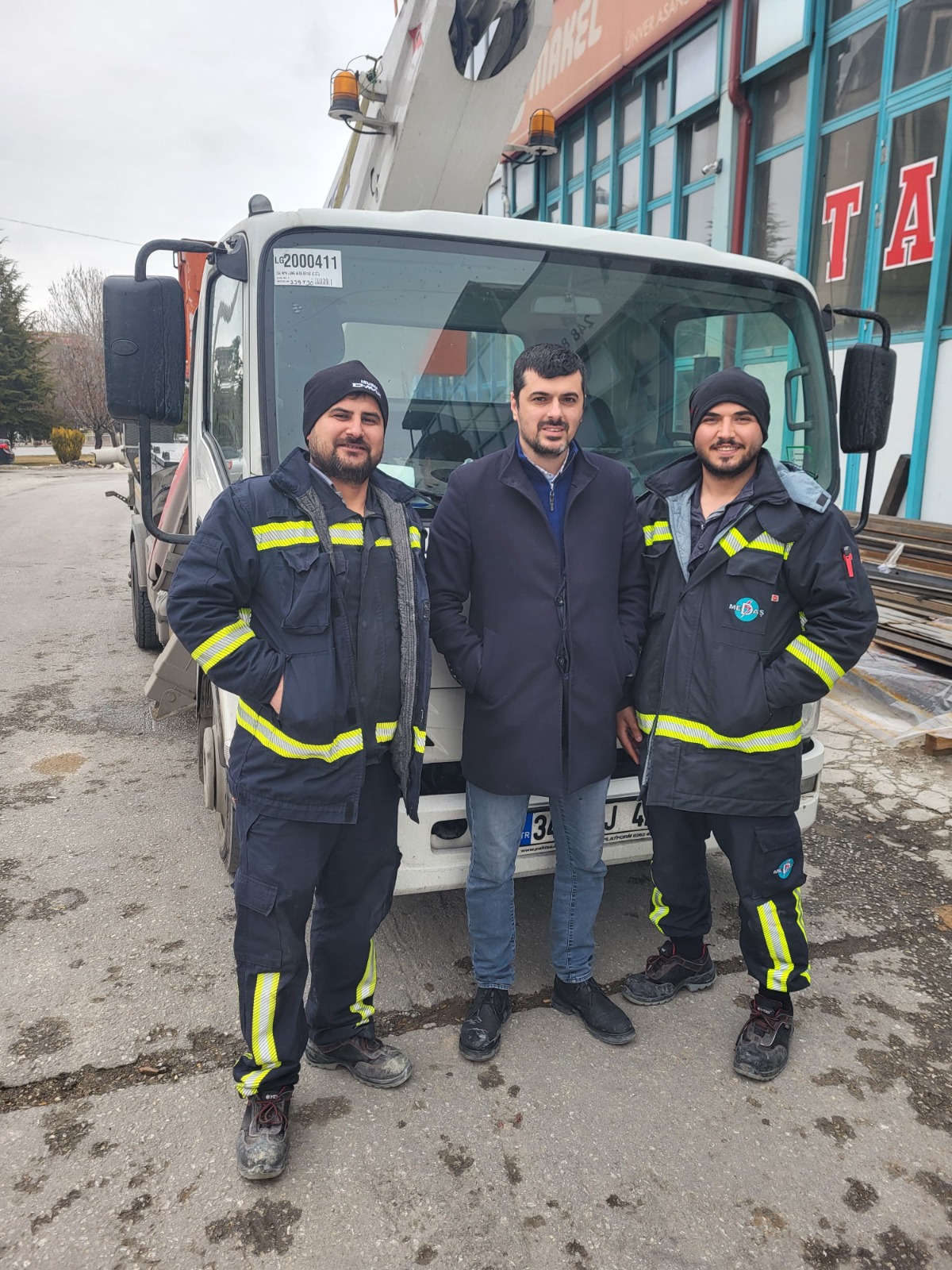 WhatsApp Image 2025-03-12 at 11-57-53