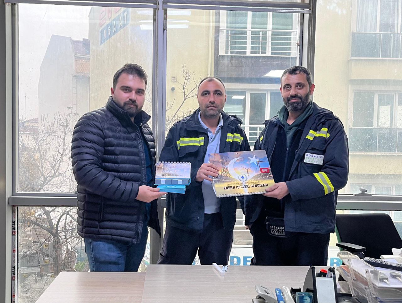 photo_6026254225333403538_y